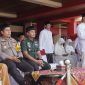 Sekretaris Daerah (Sekda) Kabupaten Sumenep Ir. Edi Rasiyadi, M. Si. saat memimpin Upacara Peringatan Hari Santri Nasional (HSN) 2024, di halaman Kantor Bupati, Selasa (22/10/2024).