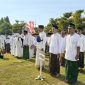 Seluruh Aparatur Sipil Negara (ASN) dan non ASN di lingkungan Pemerintah Kabupaten Sumenep setempat berpakaian santri dalam rangka memperingati Hari Santri Nasional (HSN).