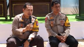 Kapolres Sumenep AKBP Henri Noveri Santoso, S.H.,S.I.K.,M.M., (Pegang MIC) Dan Kabag Ops Polres Sumenep Kompol Dodik Wibowo, S.H., M.H 