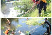 AKBP Henri Noveri Santoso., S.H., S.I.K., M.M., (Atas) turun langsung membersihkan sungai Marengan, Kamis (24/10/2024).