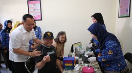 Foto : Sepanjang tahun 2024, berbagai inovasi dan terobosan di bidang kesehatan, telah diinisiasi oleh Wali Kota Surabaya, Eri Cahyadi