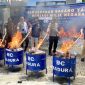 Foto : Bea Cukai Madura memusnahkan rokok ilegal dan minuman mengandung etil alkohol tanpa pita cukai yang bertempat di Aula KPPN Pamekasan