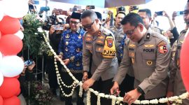 Foto : Kapolda Jawa Timur Irjen Pol Imam Sugianto meresmikan Gedung Rumah Sakit Bhayangkara Pamekasan 