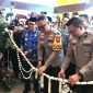 Foto : Kapolda Jawa Timur Irjen Pol Imam Sugianto meresmikan Gedung Rumah Sakit Bhayangkara Pamekasan 
