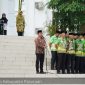 Foto : Penjabat (Pj) Bupati Pasuruan, Nurkholis saat memimpin apel pagi .Foto : ProKomPim Kab 