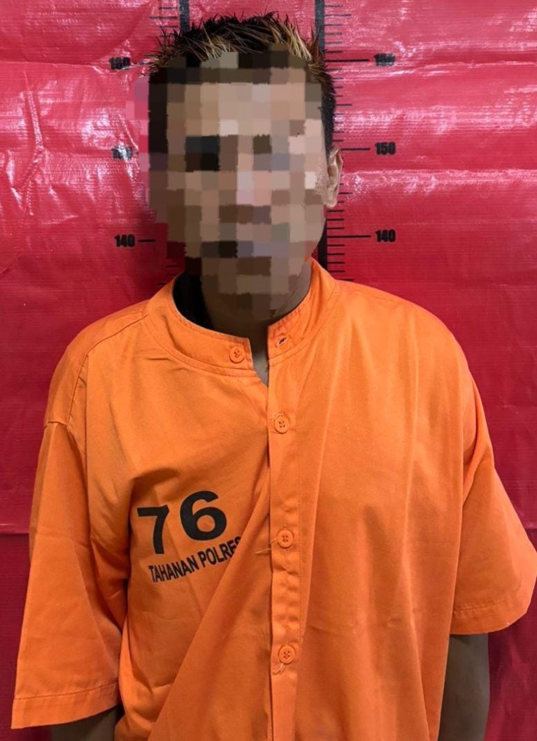 Foto : Pelaku berinisial MS (31), warga Desa Sokobanah Tengah, Kecamatan Sokobanah, Kabupaten Sampang