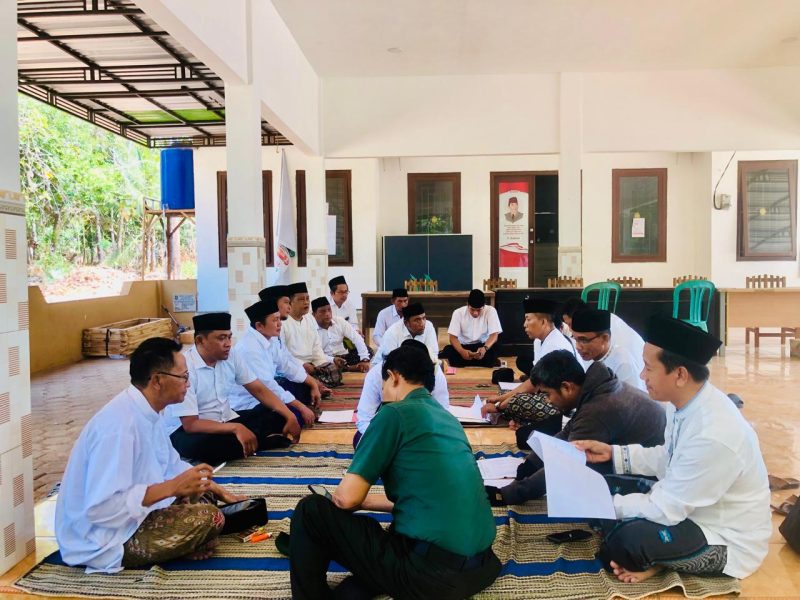 Foto : Balai Desa Grujugan, Kecamatan Gapura, Kabupaten Sumenep