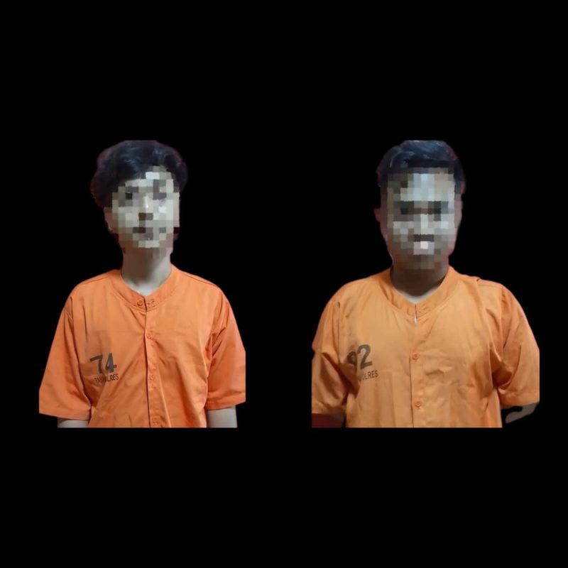 Foto : Kedua pelaku yang ditangkap KUR (20), warga Dusun Ngomber, Desa Laok Jang-Jang, Kecamatan Arjasa, dan MFQ (24), warga Jalan KH Wahid Hasyim, Kelurahan Bangselok, Kecamatan Kota Sumenep.