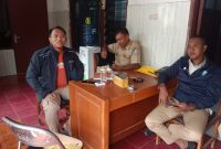 Foto : Ketua Mabar Sumenep, Dafa Irwanto S, saat mendatangi Kantor Pembantu UPT. PJJ Pamekasan Di Sumenep