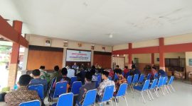 Foto : Pemerintah Kecamatan Gapura menggelar rapat koordinasi untuk membahas strategi optimalisasi 20% Dana Desa (DD) dalam mendukung ketahanan pangan. 