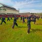Foto : 146 siswa Persaudaraan Setia Hati Terate (PSHT) Cabang Sumenep mengikuti Uji Kenaikan Tingkat (UKT) dari sabuk hijau ke putih untuk angkatan 2025, di Lapangan GOR A. Yani Panglegur. 
