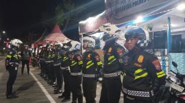 Foto: Tim Elang Satlantas Polres Sumenep sedang melakukan apel kesiapan di Pos 12-0 Trunojoyo. 