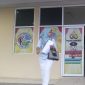 Foto: Verrav Eka Puji Iskandar, S.H., M.Kn., keluar dari Sentra Pelayanan Kepolisian Terpadu (SPKT) Polres Sumenep usai membuat laporan pada 4 Maret 2025.