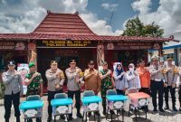 Foto: Kapolda Jatim Irjen Pol. Nanang Avianto bersama Forkopimda Sumenep meninjau Pos Pelayanan Operasi Ketupat Semeru 2025, Selasa (8/4/2025).