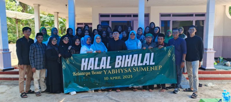 Foto: Kader YABHYSA Sumenep saat mengikuti halal bihalal dan konsolidasi penanggulangan TB di Desa Jenangger, Batang-Batang (10/4/2025).
