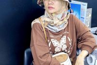Foto: Cut Farah, Ketua Perempuan Merdeka, saat ditemui usai konferensi pers penolakan penempatan batalyon TNI di Aceh, Selasa (29/4).