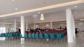 Foto: Suasana pemeriksaan sejumlah kepala desa oleh tim Kejati Jatim terkait dugaan korupsi Program BSPS 2024 di Gedung Islamic Center Bindara Saod, Sumenep, Selasa (21/5/2025).
