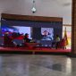 Foto: Bupati Sumenep Achmad Fauzi menyampaikan sambutan secara virtual dalam FGD bersama Paguyuban Pengusaha Rokok di Pendopo Keraton Sumenep.
