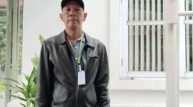 Foto: Ketua LSM Karya Anak Bangsa, Ahmad Rizali, saat berada di Kantor Sekretariat Wakil Presiden RI, Jakarta Pusat, Senin (1/9/2025).  