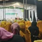 Foto: Jamaah memadati Lapangan Glora Mama Muda dalam pengajian akbar Maulid Nabi Muhammad SAW yang digelar FKS Sapudi bersama Pemdes Kalowang, Senin (8/9/2025) malam.