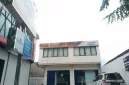 Foto: Tampak depan kantor Bank Mandiri Taspen KCP Sumenep, tempat nasabah melaporkan dugaan ketidaksesuaian pencairan kredit. (Foto: TrendiKabar.com)
