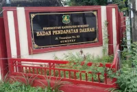 Foto: Papan nama kantor Badan Pendapatan Daerah (BAPENDA) Kabupaten Sumenep di Jalan Trunojoyo No. 53.