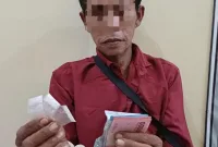 Foto: Seorang pria berinisial E.H. (55) diamankan di rumahnya di Dusun Ban-ban, Desa Talango, Kecamatan Talango. 