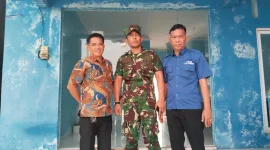 Foto: Silaturahmi Ketua HNSI Pasongsongan dengan TNI AL di Poskamladu Pasongsongan.