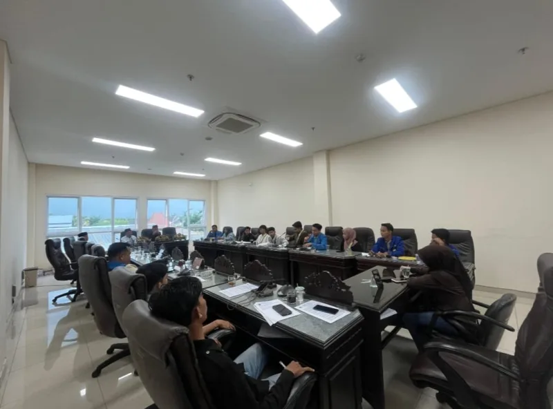 Foto: Audiensi PMII UPI Sumenep bersama Komisi II DPRD Kabupaten Sumenep membahas evaluasi Pusat Informasi KKKS.