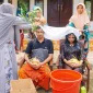 Foto: Prosesi siraman 7 bulanan di Desa Tambaksari, Kecamatan Rubaru, Sumenep, sebagai tradisi doa dan simbol harapan keselamatan bagi ibu dan calon bayi