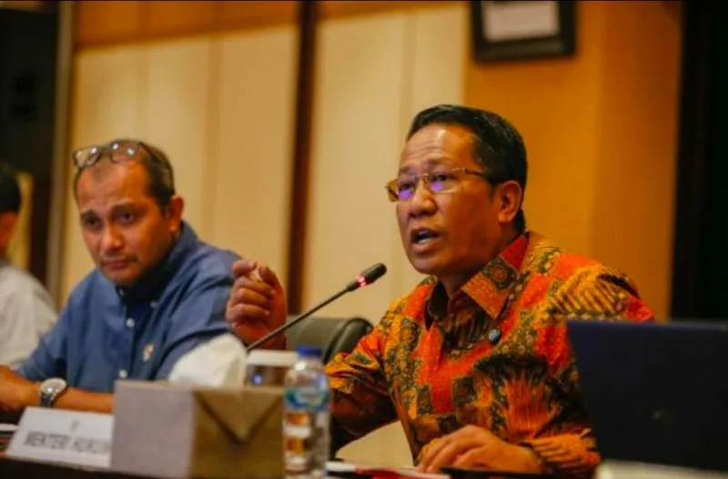 Foto: Menteri dan Wakil Menteri Hukum dan HAM saat memberikan keterangan pers terkait Pasal 218 KUHP baru di Jakarta