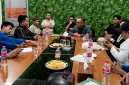 Foto: Pimpinan Bank Rakyat Indonesia Cabang Sumenep, Ali Topan (tengah, berkacamata), saat audiensi dengan Pergerakan Mahasiswa Islam Indonesia Komisariat Unija.