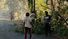 Foto: Gotong royong warga Grujugan demi lingkungan bersih dan asri.