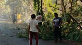 Foto: Gotong royong warga Grujugan demi lingkungan bersih dan asri.