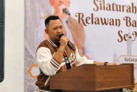 Foto: Bang Ali menyampaikan amanat kepada relawan BANI Insan Peduli (BIP) dalam Silaturahmi Relawan se-Madura di Pamekasan.