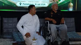 Foto: Bang Ali (kiri) bersama Habib Syaikhon bin Musthofa Al-Bahar (Wan Sehan) di Pendopo Utama Bani Group, Pamekasan, Kamis (16/7/2026).
