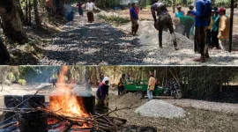 Foto: Warga Dusun Palegin bergotong royong membangun jalan menuju Yayasan Miftahul Ulum di Desa Grujugan, Kecamatan Gapura.