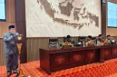 Wakil Bupati Sumenep, menyampaikan pandangan dalam rapat paripurna DPRD Sumenep