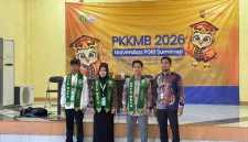 Foto: Duta Baca UPI Sumenep bersama perwakilan mahasiswa dalam kegiatan PKKMB 2026.