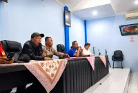 Foto: Pertemuan membahas rencana pengerukan alur PPP Pasongsongan bersama pihak terkait dan perwakilan nelayan.