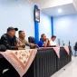 Foto: Pertemuan membahas rencana pengerukan alur PPP Pasongsongan bersama pihak terkait dan perwakilan nelayan.