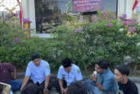 Persatuan Pemuda Independen menggelar aksi demonstrasi jilid III sekaligus Camping Demokrasi di depan Gedung DPRD Kabupaten Sumenep, Rabu (2/9/2026)