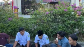 Persatuan Pemuda Independen menggelar aksi demonstrasi jilid III sekaligus Camping Demokrasi di depan Gedung DPRD Kabupaten Sumenep, Rabu (2/9/2026)