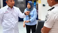 Foto: Anggota Ombudsman RI saat melakukan pemeriksaan di Lapas Kelas IIA Cibinong, Kabupaten Bogor.