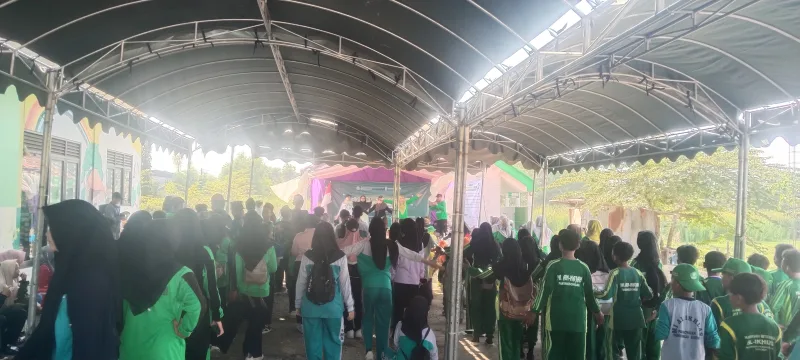 Foto: Keluarga besar LP Ma’arif NU Sumenep mengikuti rangkaian Harlah ke-97 di SD RAISNU MWC NU Kota Sumenep, Sabtu (3/10/2026).