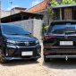Foto: Mobil Toyota Avanza hitam yang diduga digunakan dalam kunjungan ke Pesantren Al-Uswah, Sumenep.