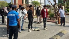 Foto: Aksi demonstrasi IMI di Universitas PGRI Sumenep.