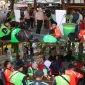 Foto: Kapolresta Sumenep bersama masyarakat saat mengikuti kegiatan Ngopi Bareng Masyarakat di kawasan Taman Bunga Sumenep.