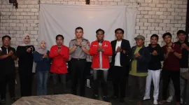 Foto: Kapolresta Sumenep bersama perwakilan GMNI Sumenep dalam momen silaturahmi memperkuat sinergi menjaga kamtibmas.