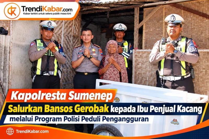 Foto: Kapolresta Sumenep (tengah) saat menyerahkan bantuan gerobak kepada warga.